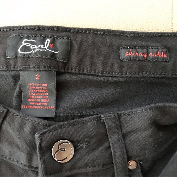 ♻️Reposted NWOT Earl Jeans embroidered & studded skinny jeans - Picture 7 of 16